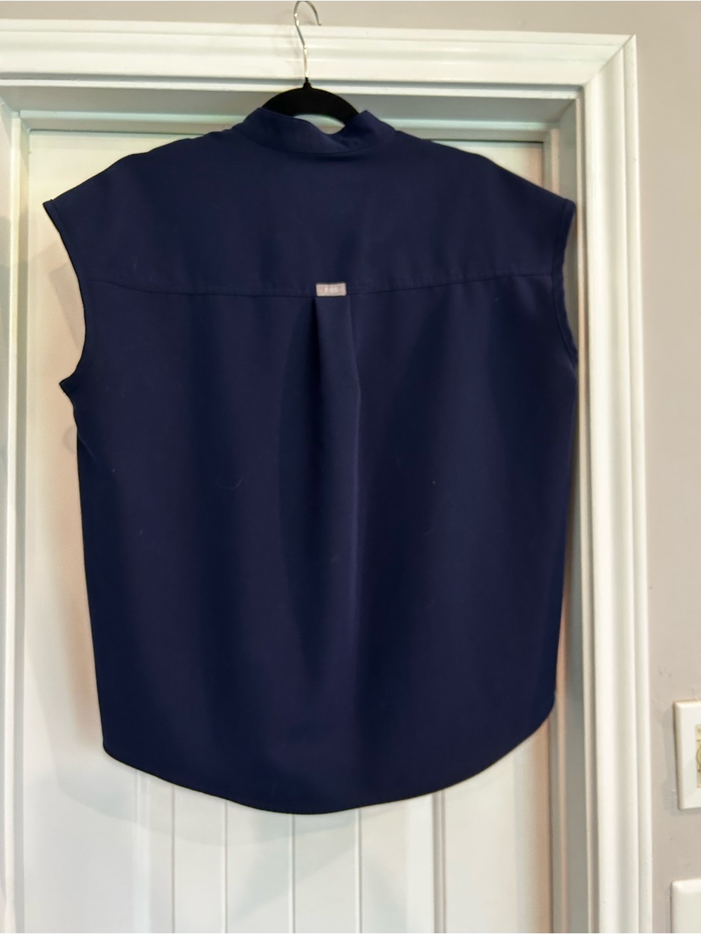 FIGS Rafaela Oversized Scrub Top - Picture 3 of 4